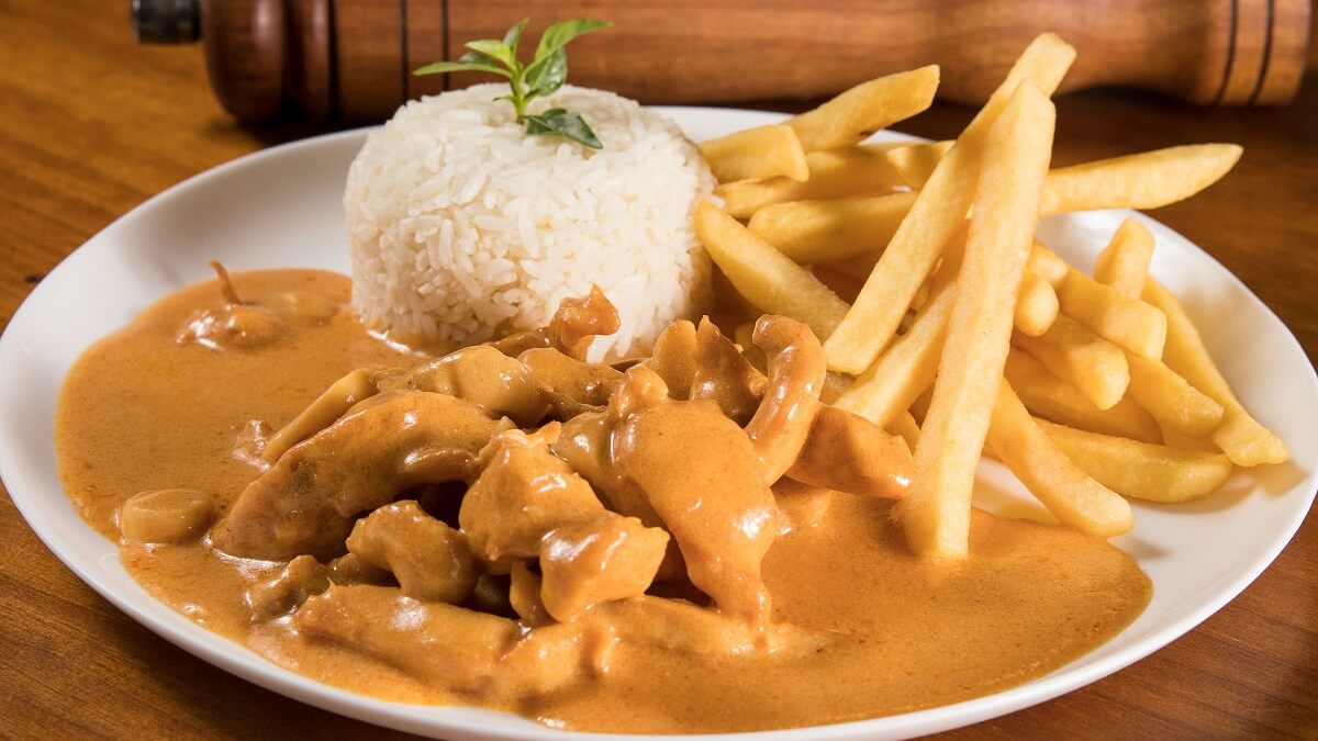 Como fazer strogonoff de frango