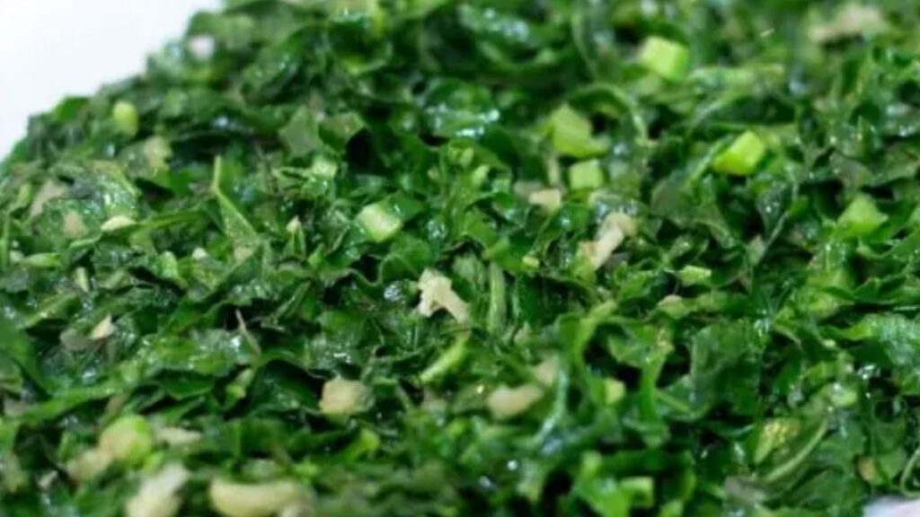 Como fazer couve refogada: Veja o passo a passo completo!