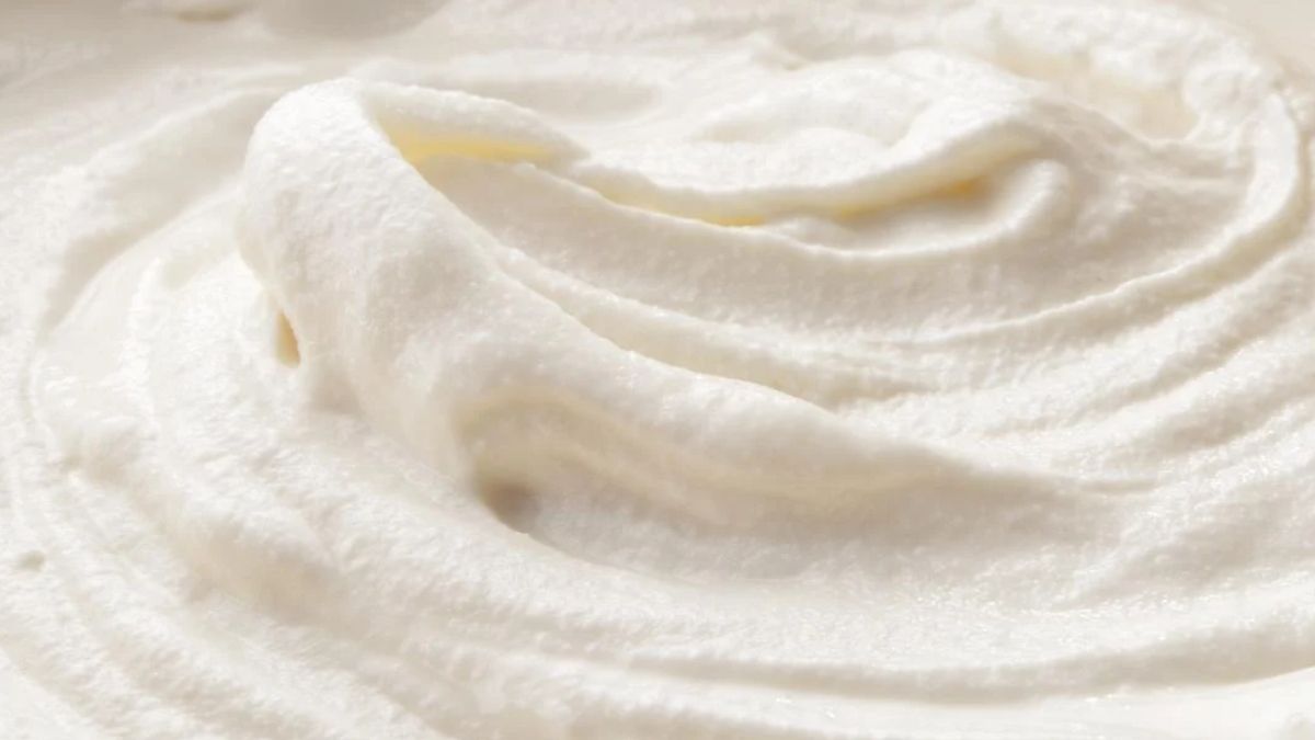 Como fazer chantilly com creme de leite: Receita completa!