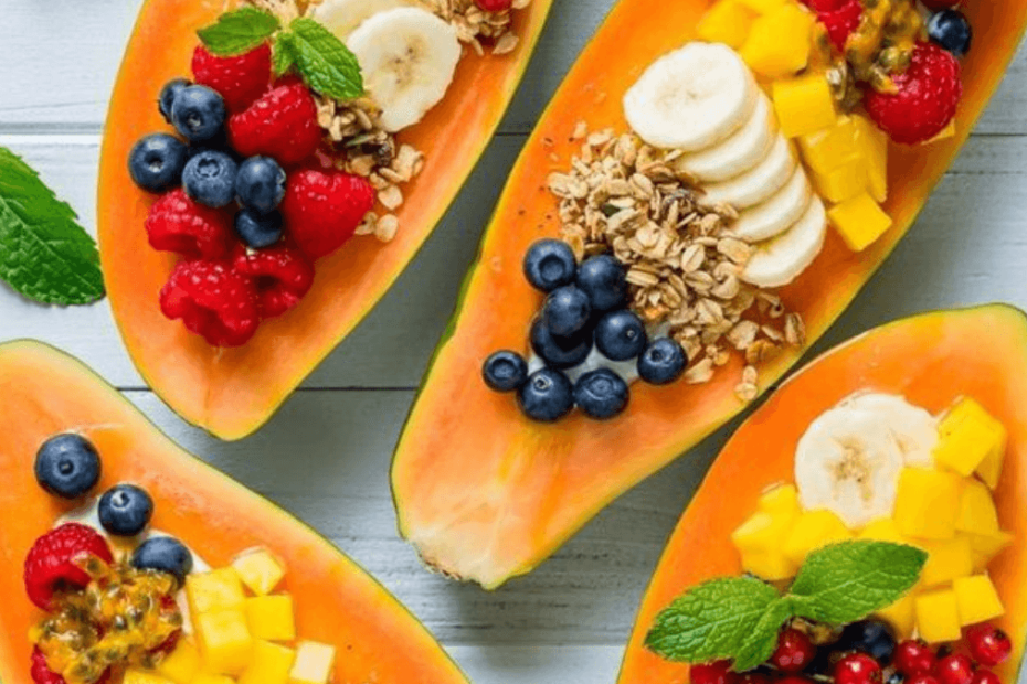 salada de frutas no mamão frutas com S